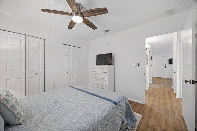 Building Photo - 8911 Blind Pass Rd