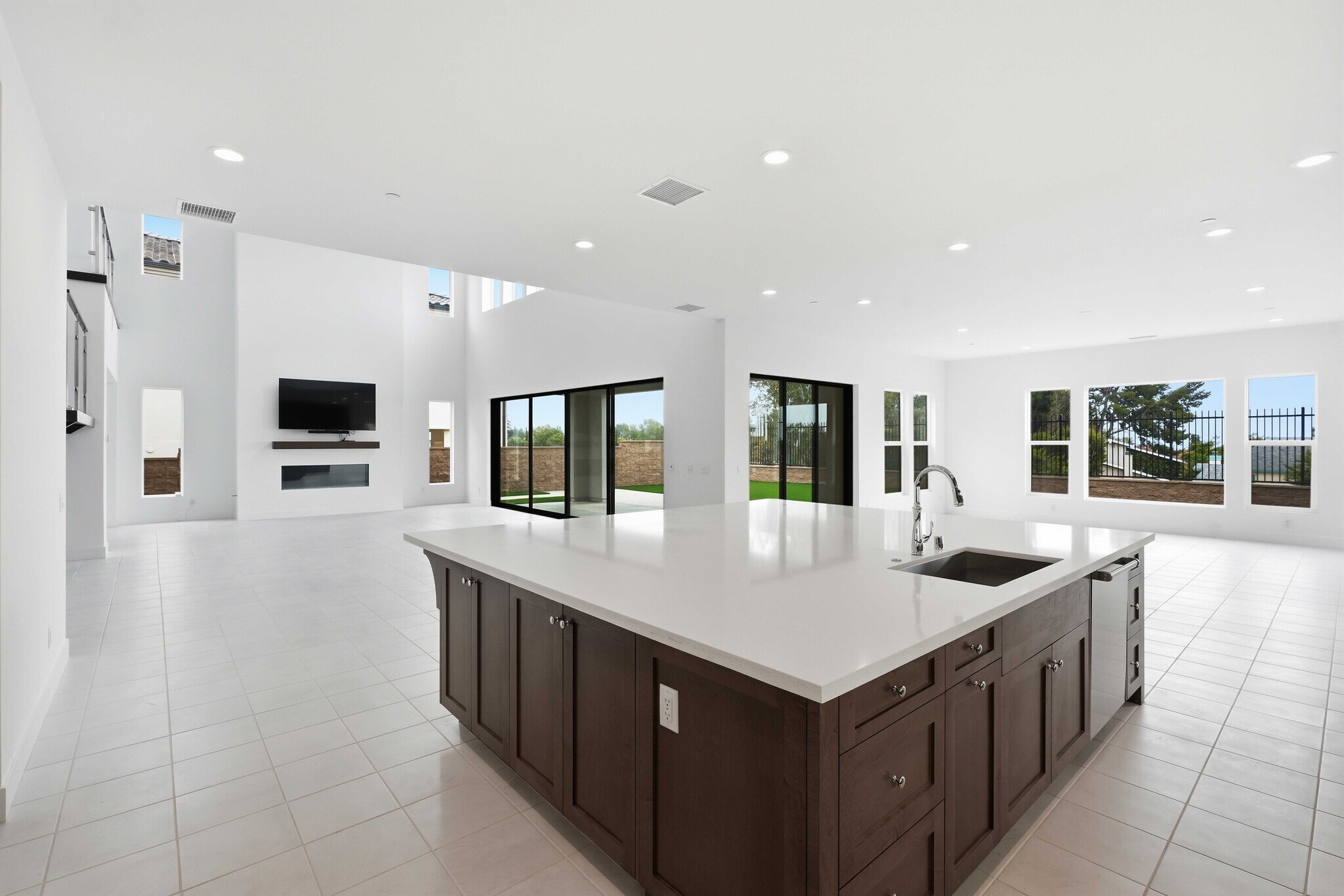 Building Photo - 20568 Edgewood Ct