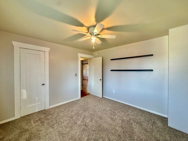 Building Photo - 117 E Empire St