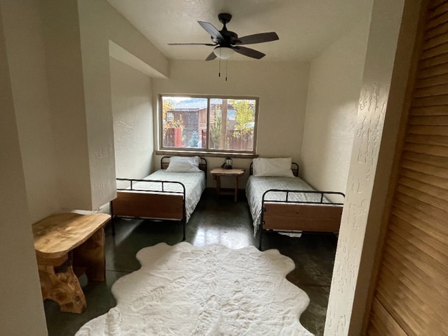 Building Photo - 751 Sun Pillar Loop