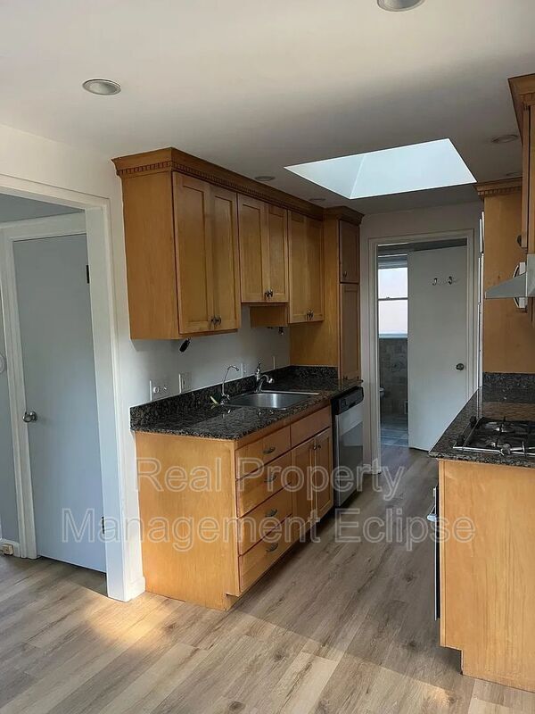 Building Photo - 4421 29th Ave W