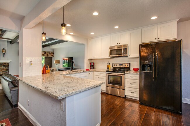 Building Photo - 7145-7145 Murieta Pkwy