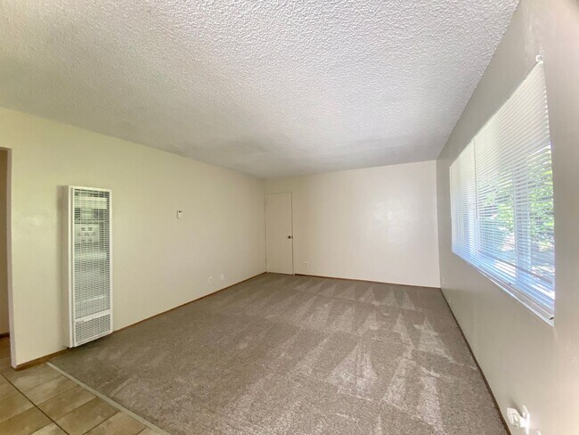 Building Photo - 33935 13th St