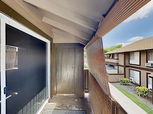 Building Photo - Charming 1-bedroom, 1-bathroom residence located in Ewa Beach