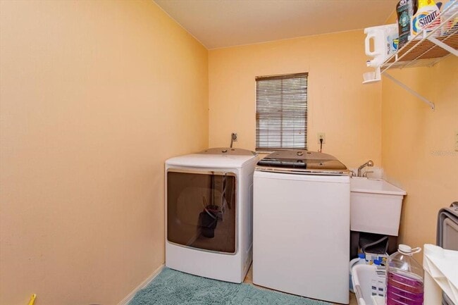 Building Photo - 413 Sandy Hill Dr