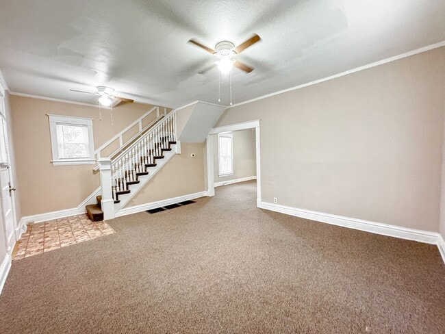 Building Photo - $1,095 - 2 Bed, 1.5 Bath House in Independ...