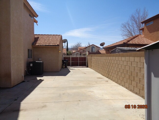 Building Photo - Rancho Vista 2 Story Home Offering 2454 sq...