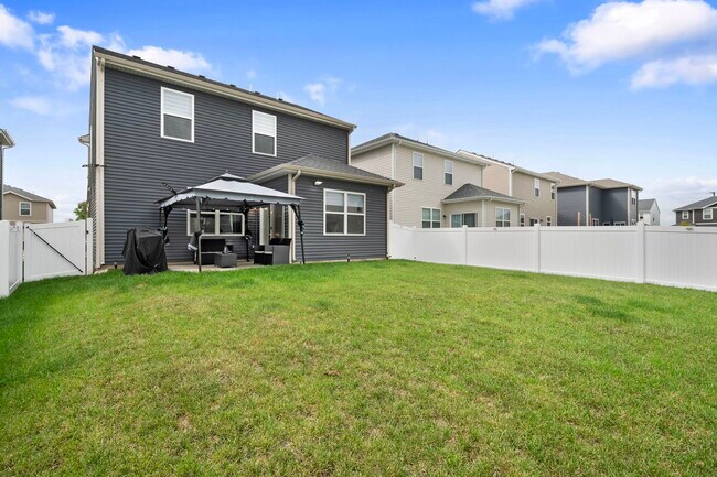 Building Photo - 2921 Acadia Cir