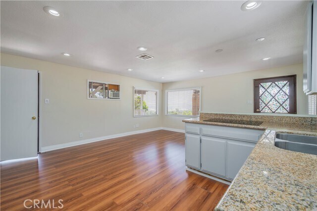 Building Photo - 14854 Las Tunas Dr