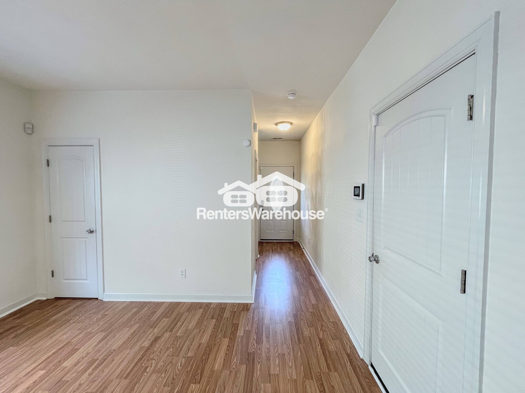 Building Photo - 1713 Sparrow Rd