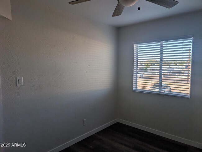 Building Photo - 7160 N 53rd Ave