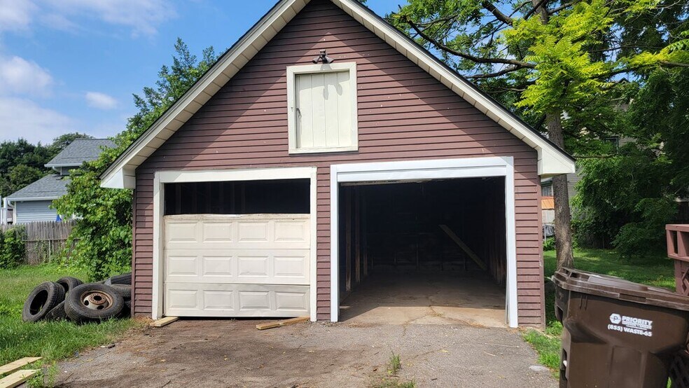 Building Photo - 24 Cochrane Pl