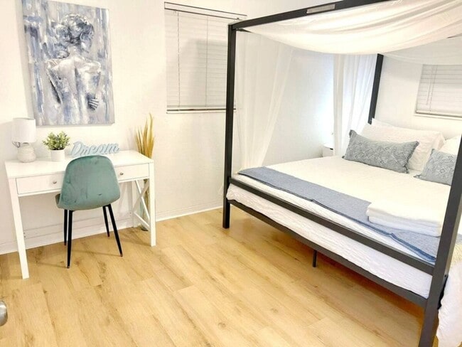 Building Photo - Stylish Heated Pool House  Near the Beach