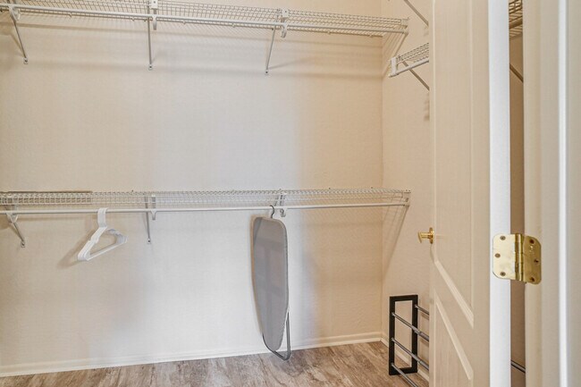 Building Photo - 19326 N Tallowood Way