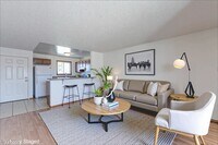 Building Photo - 5404 S Swenson St