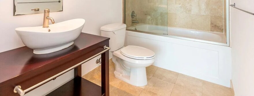 Building Photo - 350 S Miami Ave