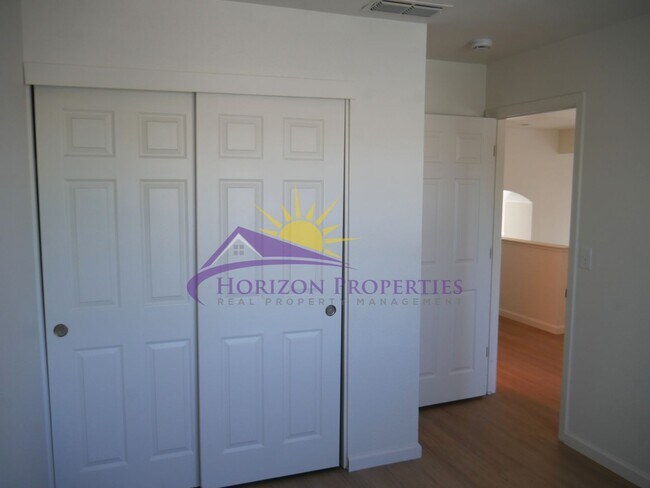 Building Photo - 8893 Carmel Plaza Way