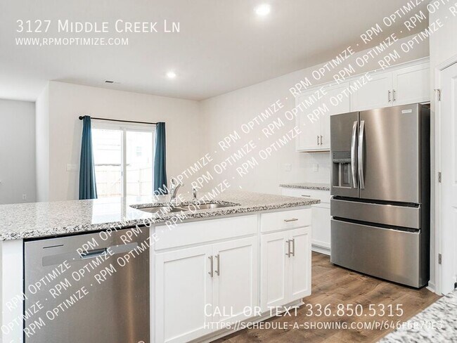 Building Photo - 3127 Middle Creek Ln