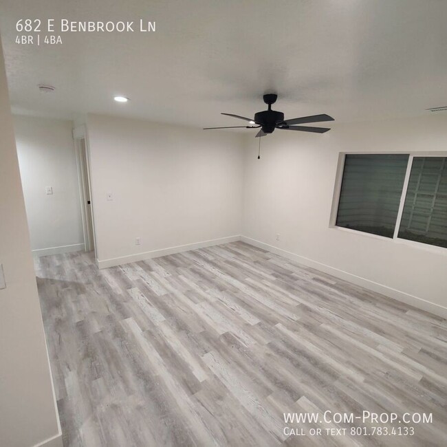 Building Photo - Beautiful-Pristine 4 Bedroom Condo for Ren...