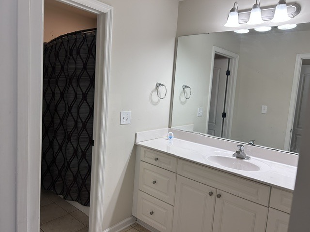 Secondary Bathroom - 1412 Leigh Ct