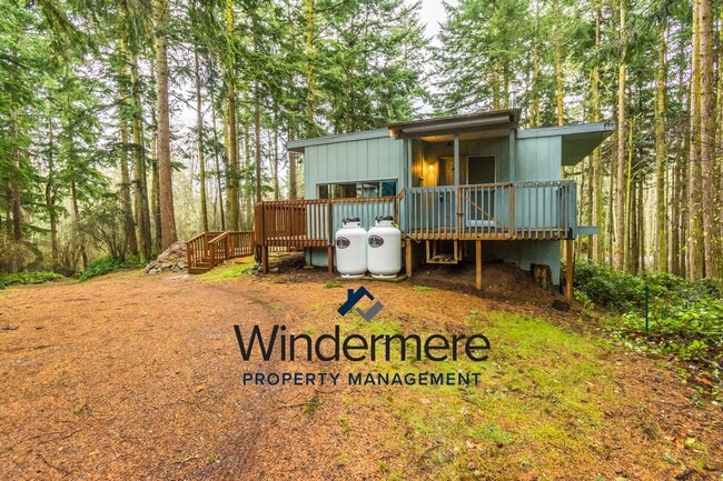 Building Photo - Private 2 bed 2 bath home