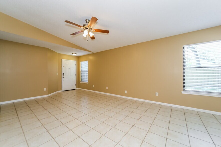 Building Photo - 2244 Aspen Ridge Ct