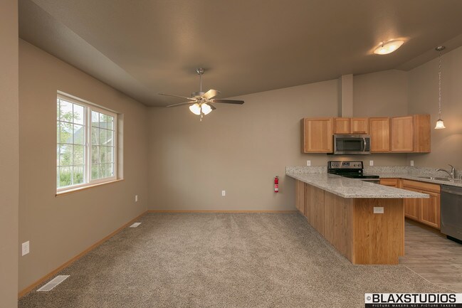 Building Photo - 4727 N Baron St