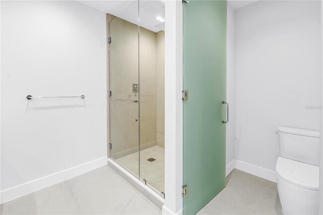 Building Photo - 275 1st Ave S