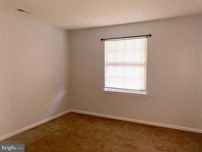 Building Photo - 1205 Caitlins Way