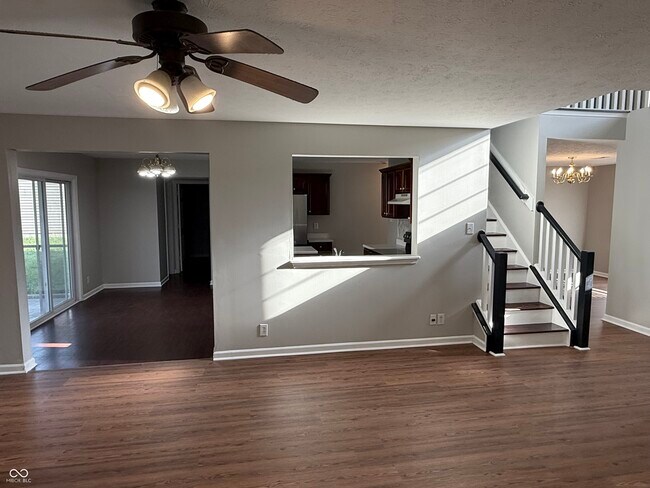 Building Photo - 5512 James Blair Dr