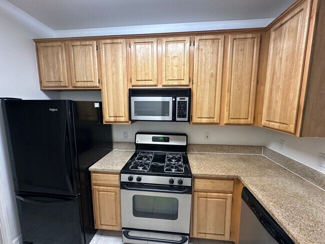 Building Photo - 2 bedroom at Tanamera now available!