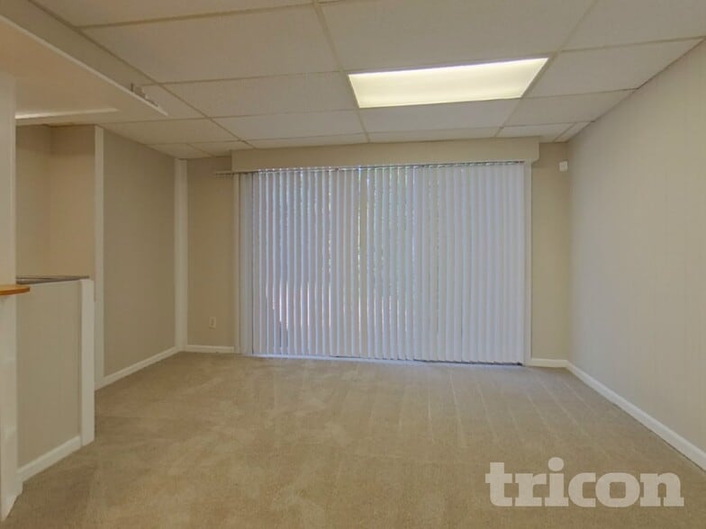 Building Photo - 259 Brooks St