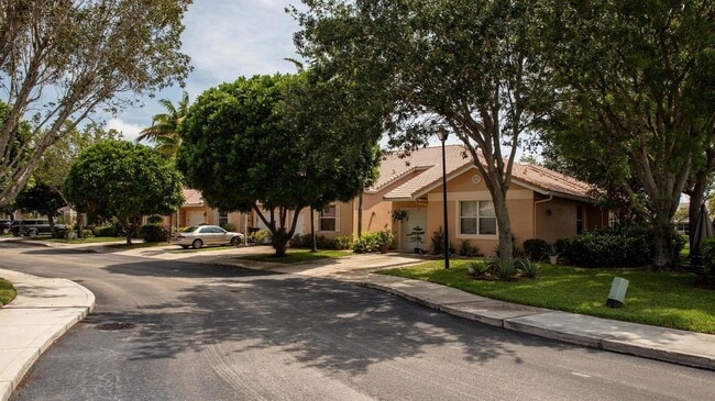 Primary Photo - 219 Coral Trace Ln