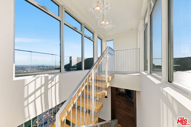 Building Photo - 2020 Cyprean Dr