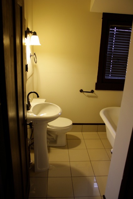 Upstairs Bathroom - 1816 Madison St