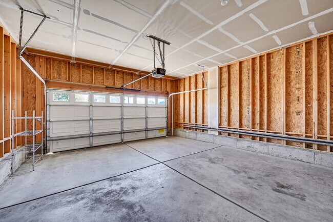 Building Photo - $2,300.00 - 3 Bedrooms, 2 Bathrooms, Single Family Home in Thornton with Cozy Fireplace!