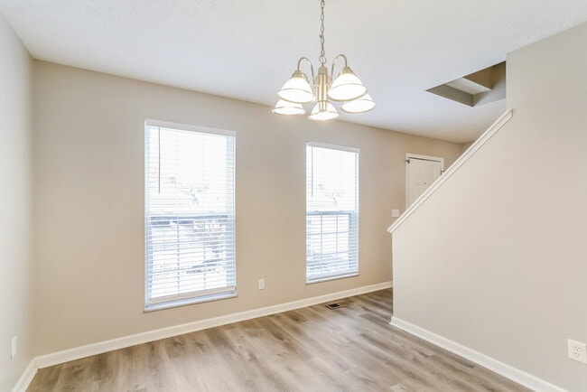 Building Photo - 1056 Leclerc Pl