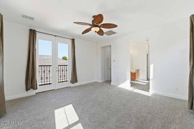 Building Photo - 15391 W Dreyfus St