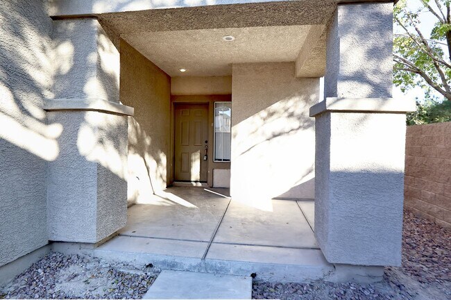 Building Photo - Single Family Home in Gated Community