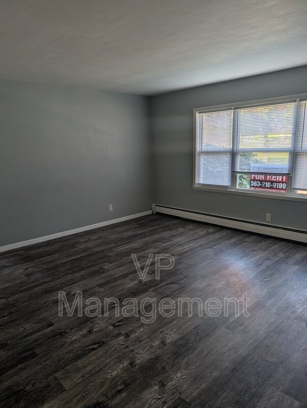 Building Photo - 2609 Diehn Ave