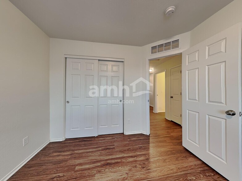 Building Photo - 33268 N Windmill Run