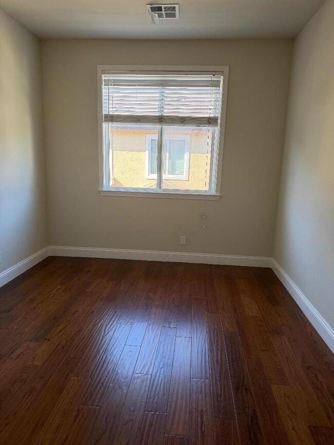 Building Photo - 5080 Ruffino Terrace