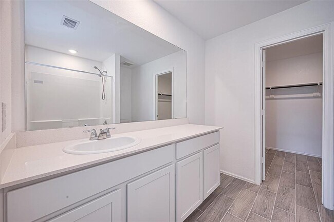 Building Photo - 9603 Fulvetta Briar Ct