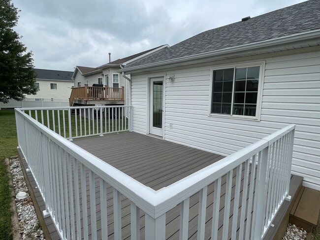 Building Photo - Beautiful open-concept ranch