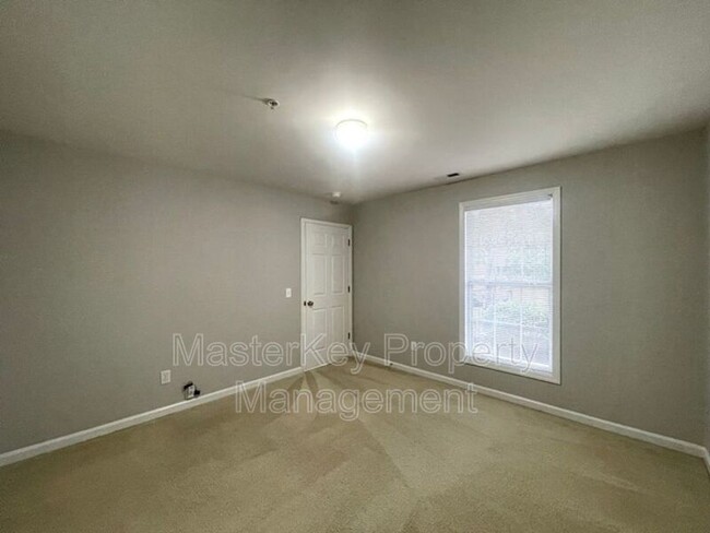 Building Photo - 1113 Chenille Dr