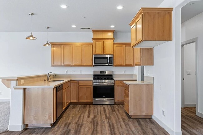 Building Photo - Lake California Home with 2 Car Garage and RV Parking- Available for Move In! $300 Move in Special!!
