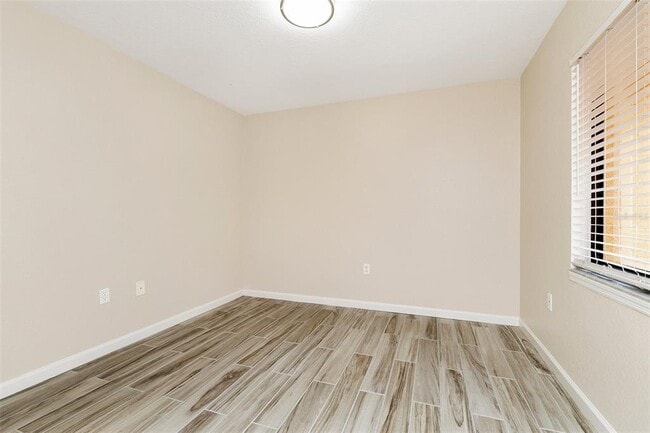 Building Photo - 7711 Sugar Bend Dr
