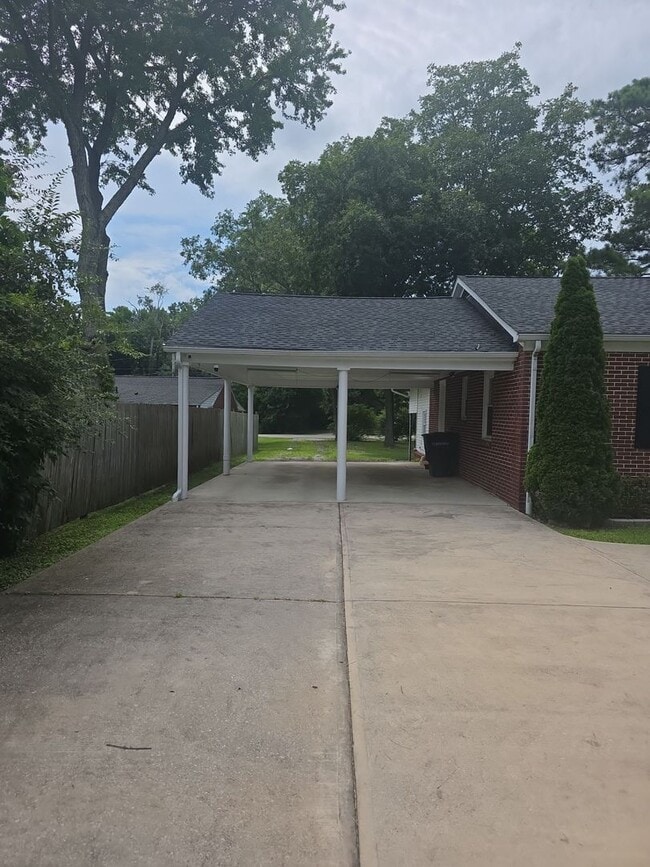 Building Photo - Charming 3 Bedroom, 2 Bath Home in Cookeville!