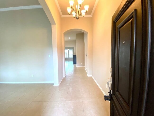 Building Photo - 2007 Post Oak Ct