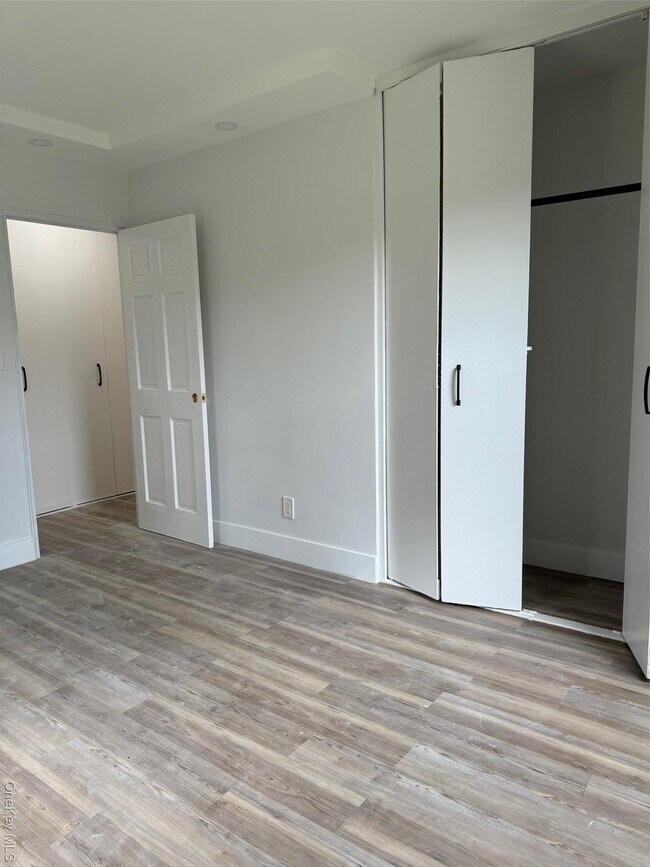 Building Photo - 61-45 98th St